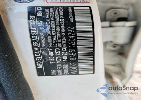 2014 Mercedes-Benz C 300 4Matic z USA, uszkodzony, nr VIN WDDGF8AB5EG204292